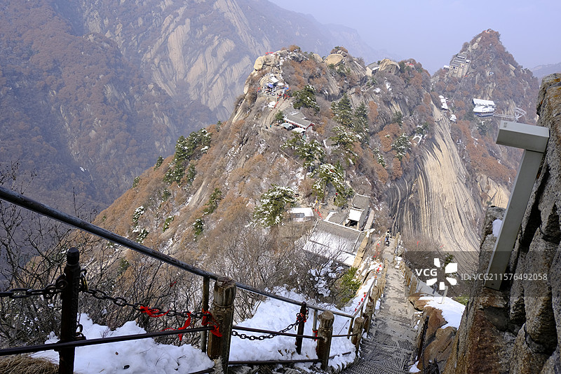 华山雪景图片素材