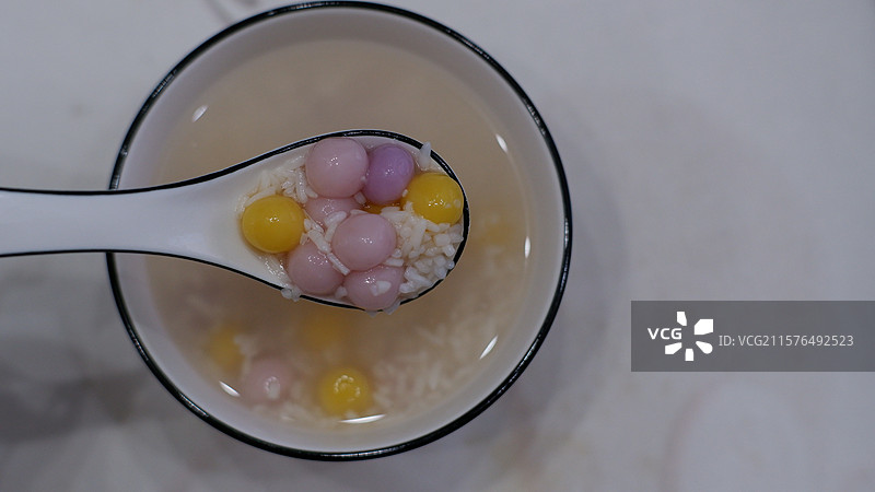 酒酿丸子图片素材