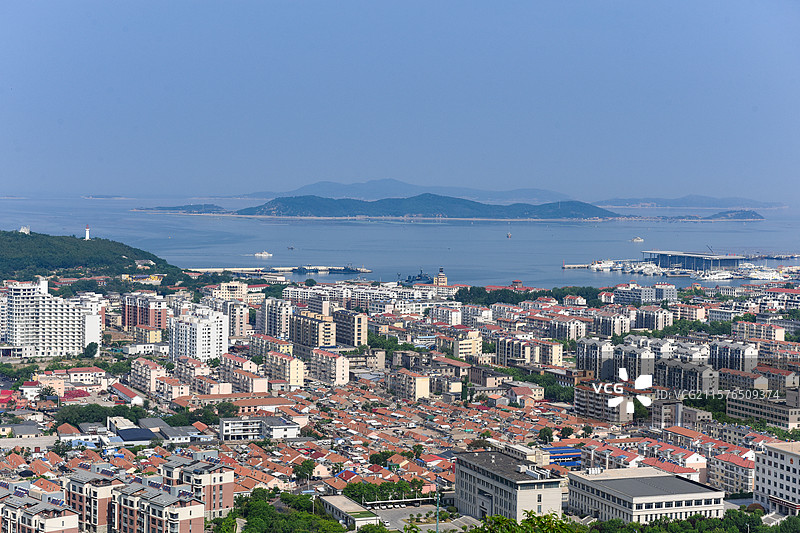 俯瞰远眺烟台都市海景风光图片素材
