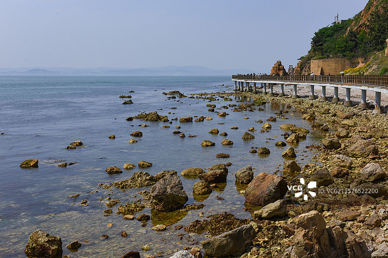 长岛烽山林海风景区海边悬崖礁石风光图片素材