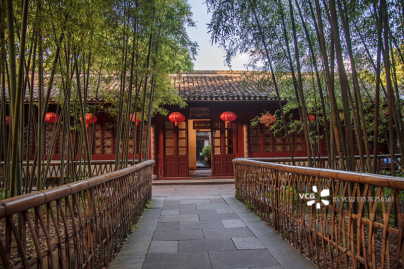 中国浙江宁波天一阁古建筑园林小道风光图片素材