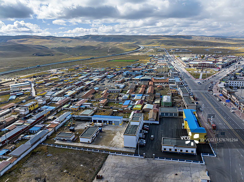 青海河南州共和县倒淌河镇图片素材