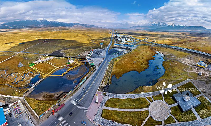 青海河南州共和县倒淌河镇图片素材