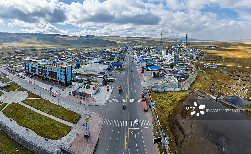 青海河南州共和县倒淌河镇图片素材