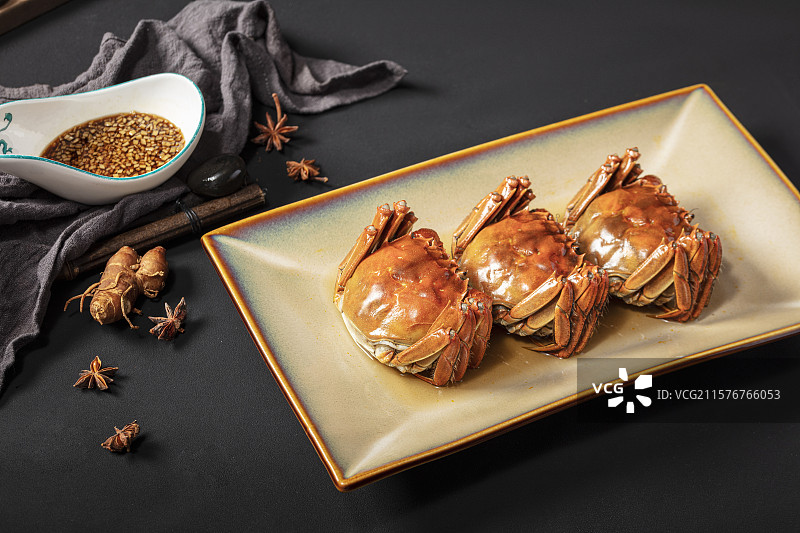 阳澄湖清蒸大闸蟹图片素材