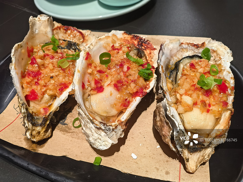 碳烤生蚝图片素材
