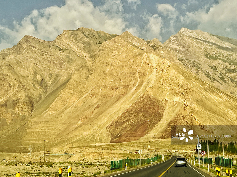 喀什出行帕米尔高原：中巴友谊雪山路（314国道）图片素材