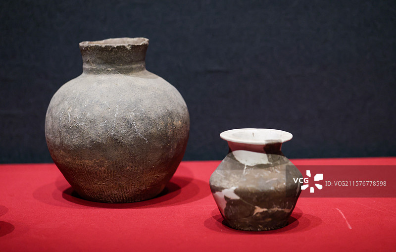 灰陶罐商代西安老牛坡遗址出土西北大学北京大运河博物馆看见殷商中华文明起源展览图片素材