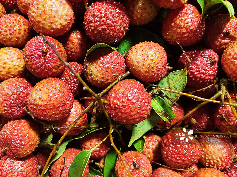 市场售卖的 妃子笑 糯米糍 白糖罂 桂味 荔枝 特写图片素材