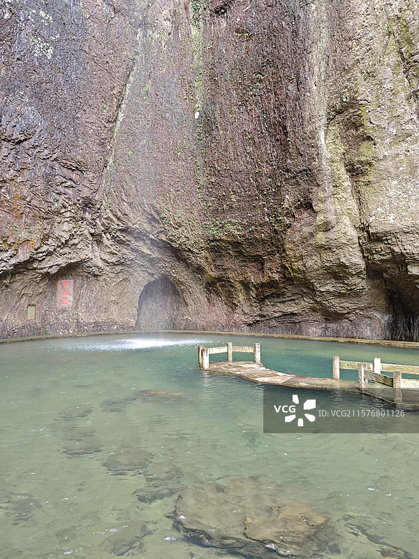 自然风景-浙江温州-雁荡山三折瀑景区图片素材