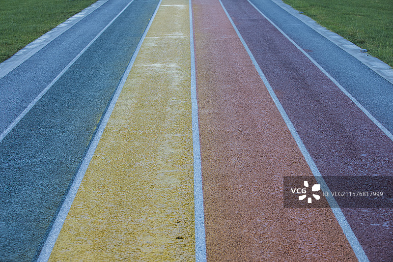 五彩跑道图片素材