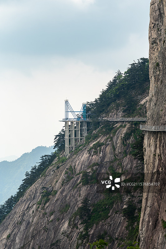 安徽明堂山高空秋千图片素材