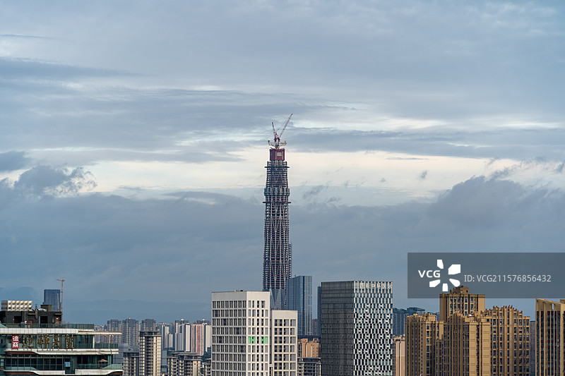 四川成都正在建设中的468大厦图片素材