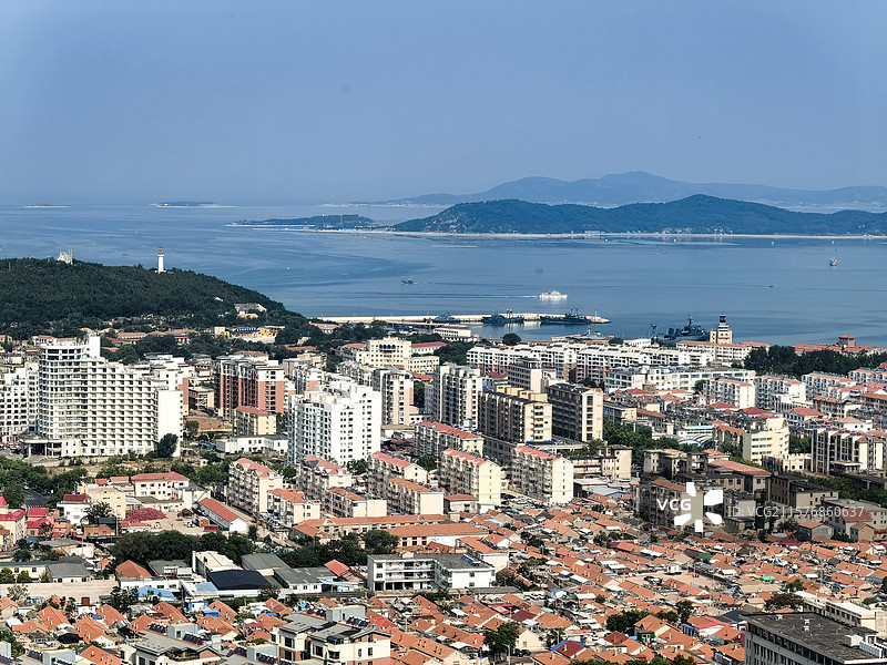 俯瞰远眺烟台都市海景风光图片素材