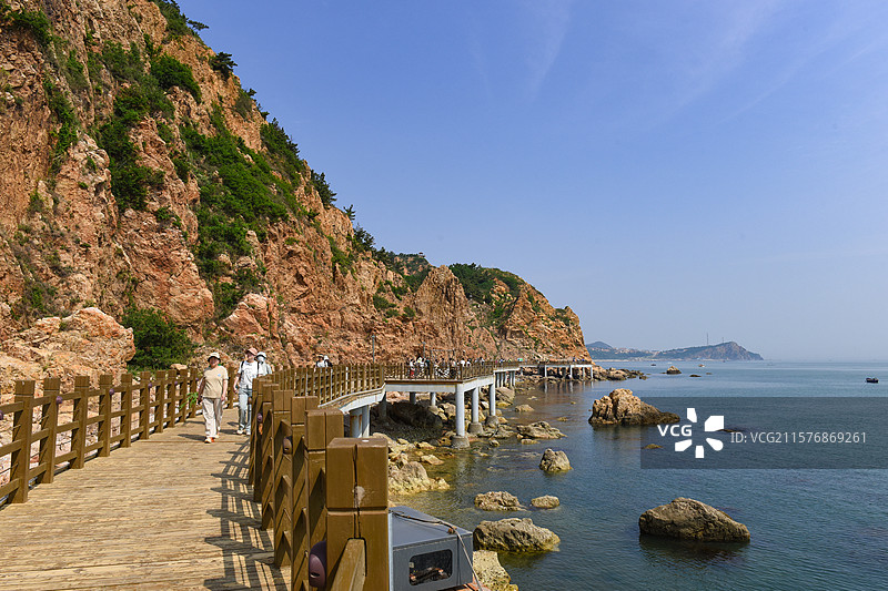 长岛烽山林海风景区海边悬崖栈道风光图片素材
