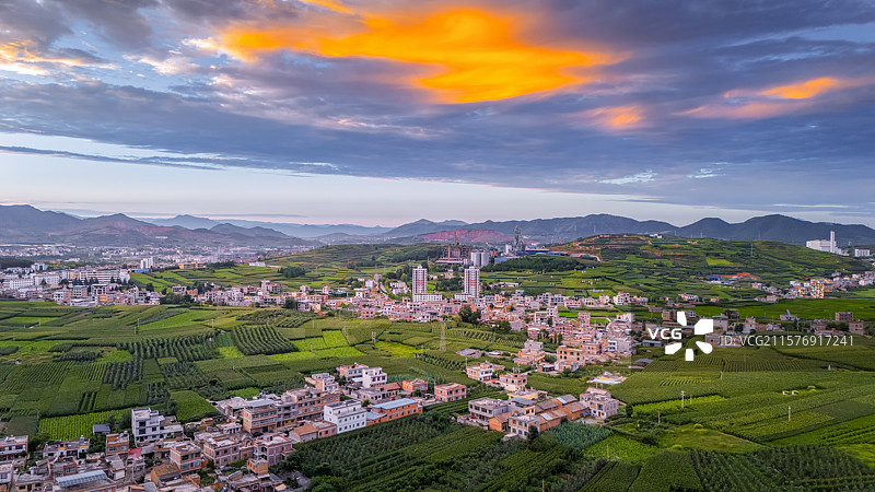 航拍乡村田园风光图片素材