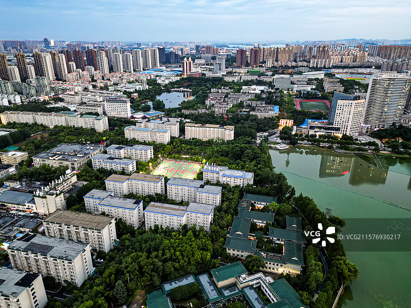 湖北武汉南湖畔中南民族大学航拍图片素材