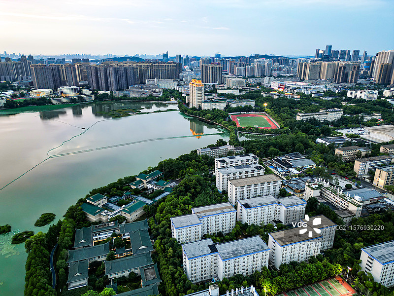 湖北武汉南湖畔中南民族大学航拍图片素材