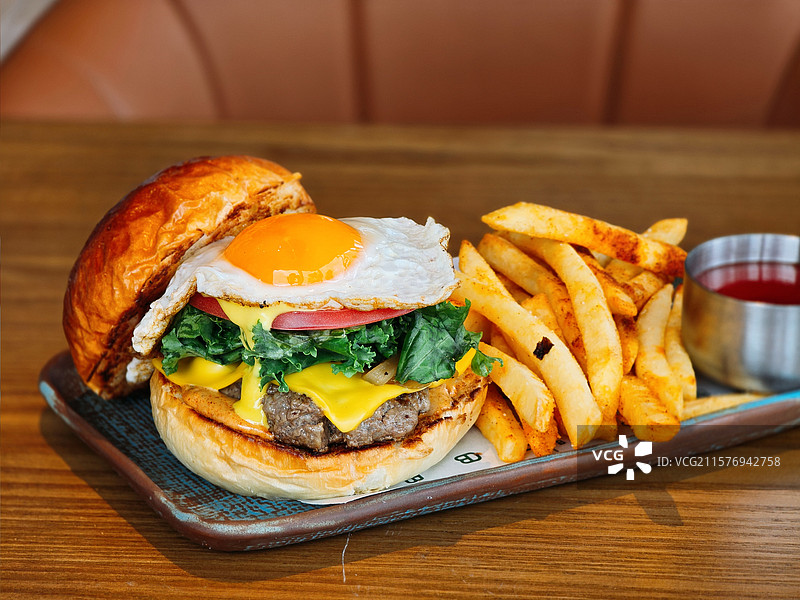 澳式和牛汉堡图片素材