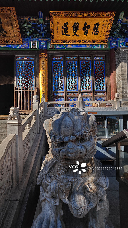 五台山佛母洞，深藏于南台支脉山顶，洞分内外，乳石如脏腑，与佛诞传说契合，入出其间，仿若重生，充满神秘图片素材