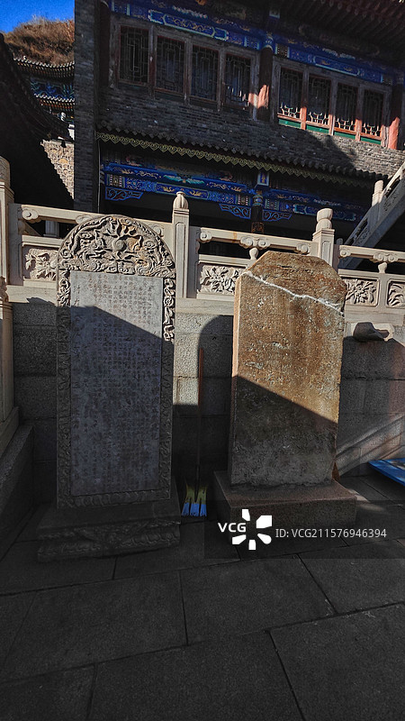 五台山佛母洞，深藏于南台支脉山顶，洞分内外，乳石如脏腑，与佛诞传说契合，入出其间，仿若重生，充满神秘图片素材