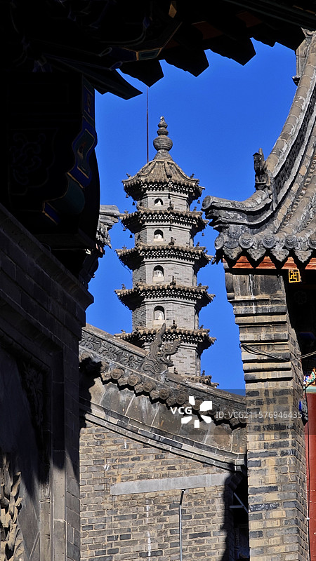 五台山佛母洞，深藏于南台支脉山顶，洞分内外，乳石如脏腑，与佛诞传说契合，入出其间，仿若重生，充满神秘图片素材