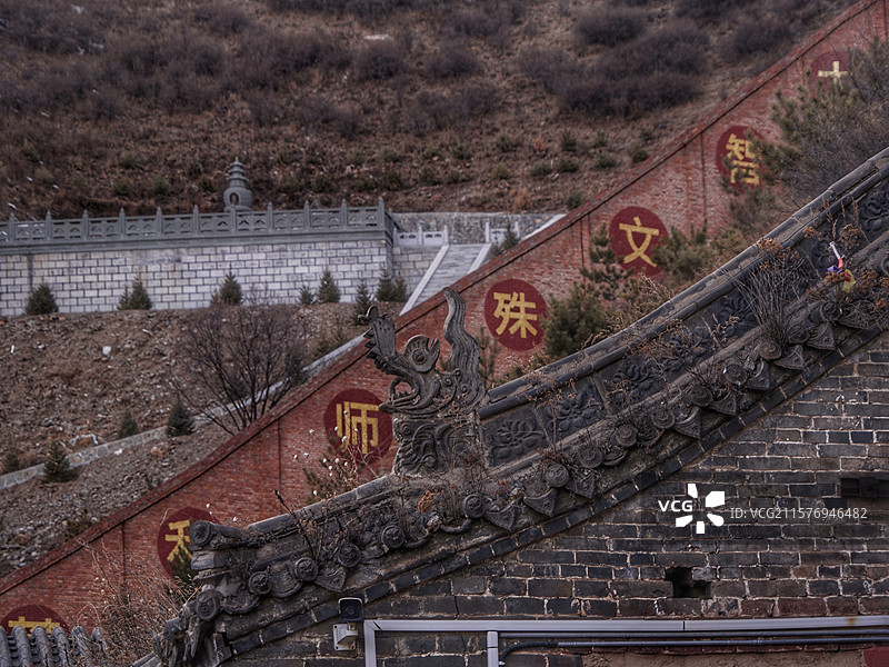 五台山佛母洞，深藏于南台支脉山顶，洞分内外，乳石如脏腑，与佛诞传说契合，入出其间，仿若重生，充满神秘图片素材