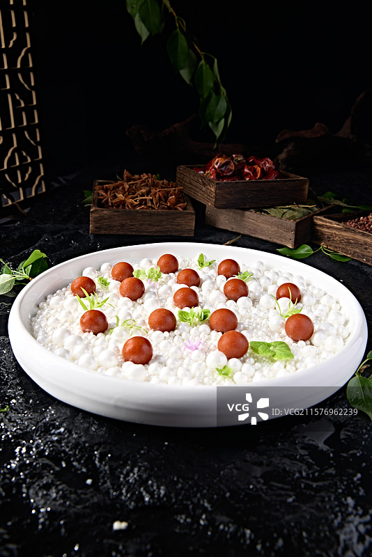 地方特色美食珍珠白玉琥珀山楂带黄球图片素材