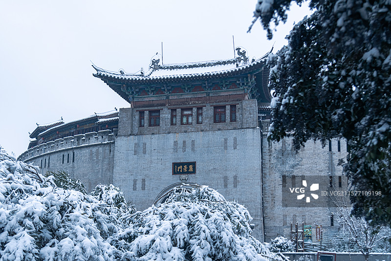 冬季被白雪覆盖的洛阳老城隋唐洛阳城图片素材