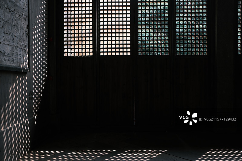 祠堂的光影图片素材