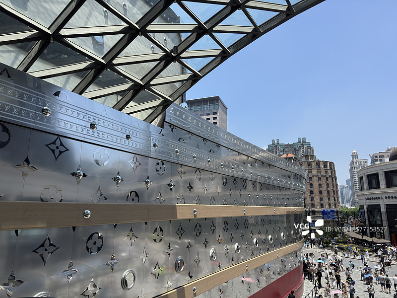 路易威登《非凡之旅》展览图片素材