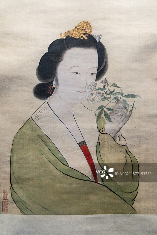 山东济南山东博物馆一城山色半城湖济南泉城历史文化特展金礼嬴摹李清照酴醿春去图轴 清图片素材