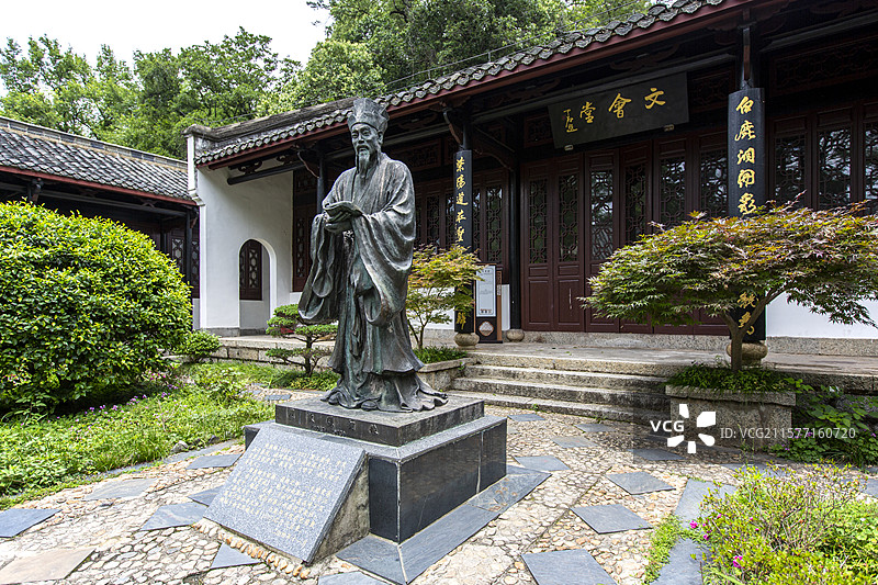 白鹿洞书院周敦颐铜像景观图片素材