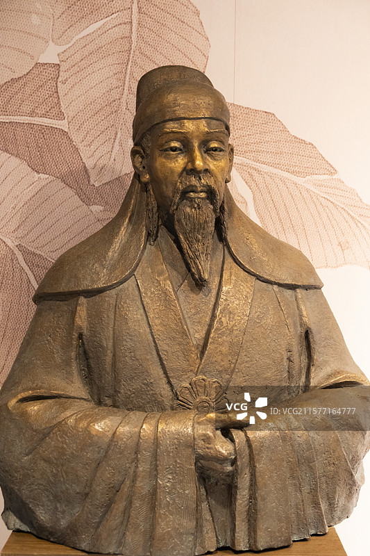 明代戏曲家文学家汤显祖塑像图片素材
