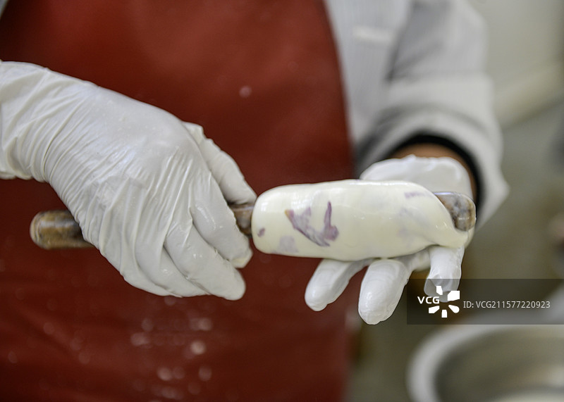 大理白族乳扇制作图片素材