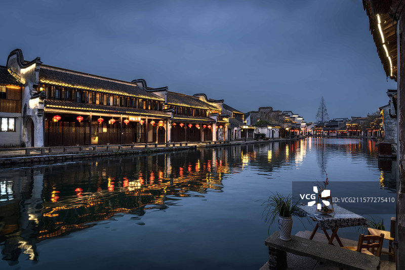 百间楼夜景图片素材