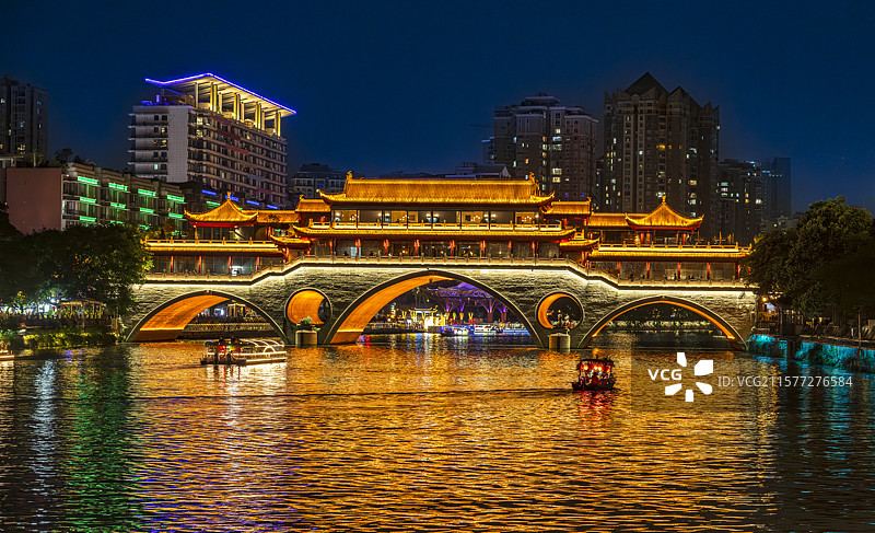 成都夜色下的锦江安顺廊桥图片素材