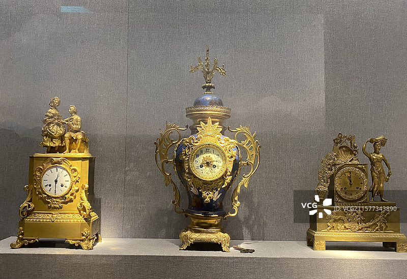 19世纪晚期法国铜鎏金座钟，拍于虎门鸦片战争博物馆图片素材
