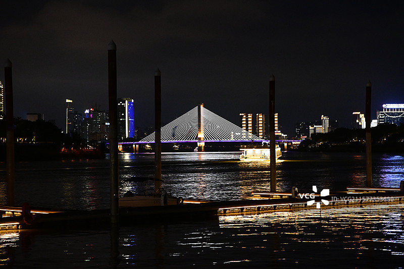 南宁江南区亭子码头夜晚江景图片素材