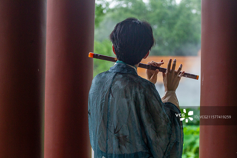 四川省绵阳市吹奏笛子，表演，竹笛，竖笛图片素材