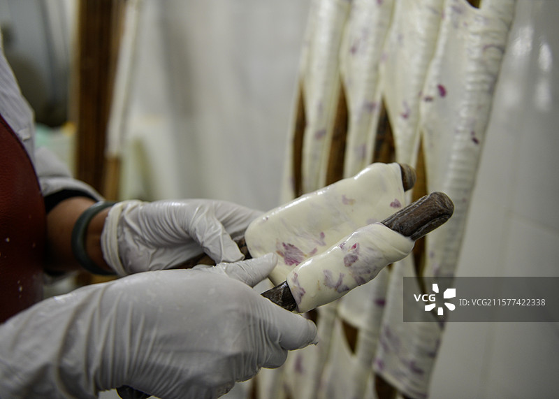 大理白族乳扇制作图片素材