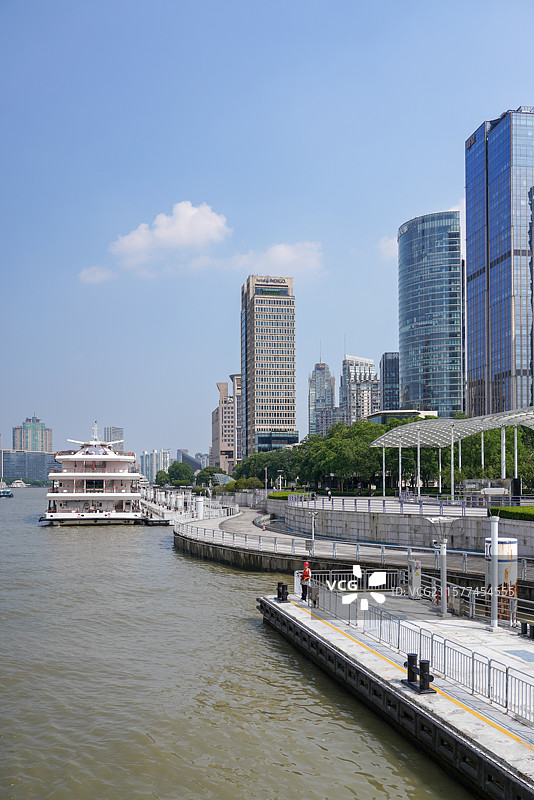 上海 城市天际线风光 陆家嘴 黄浦江 十六铺码头图片素材