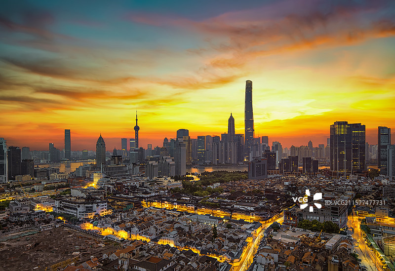 上海外滩陆家嘴豫园朝霞日出图片素材