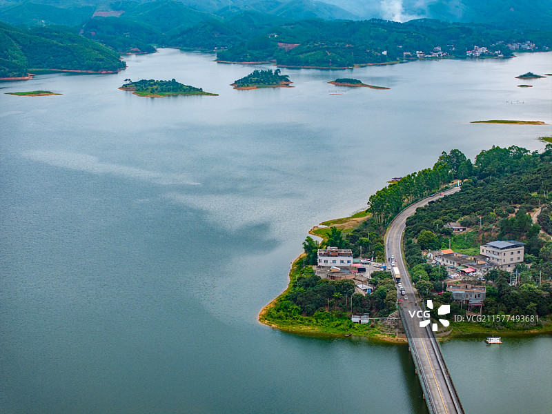 广西钦州市灵山县灵东水库灵东大桥风光图片素材