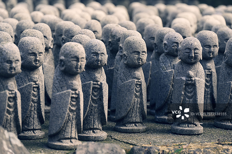 日本镰仓长谷寺的春天图片素材