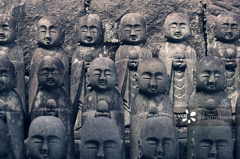 日本镰仓长谷寺的春天图片素材