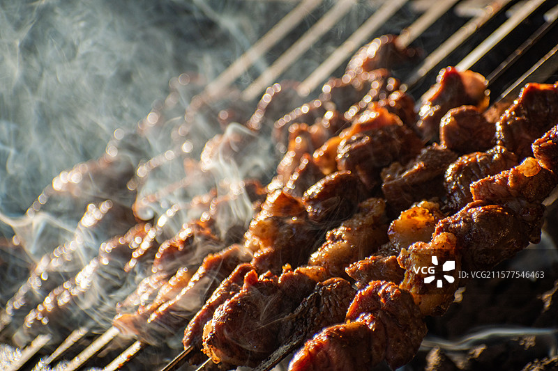 新疆烧烤、烤肉、烤串、羊肉串、烧烤、烤羊肉、烤串图片素材