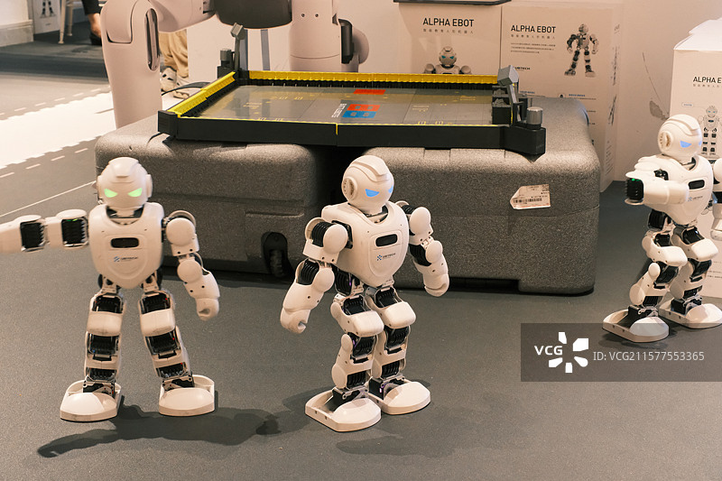 机器人展示跳舞图片素材