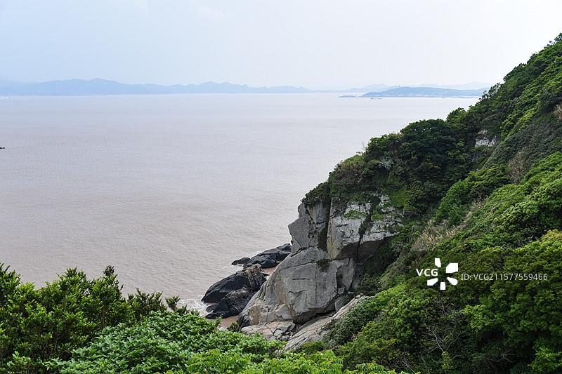 普陀山梵音洞海景礁石悬崖图片素材