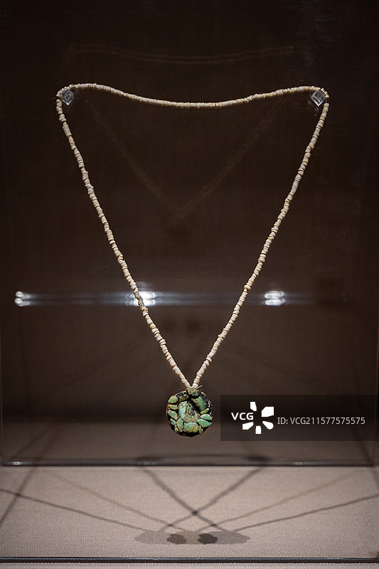 新石器时代-陶托绿松石颈饰-宁夏博物馆图片素材